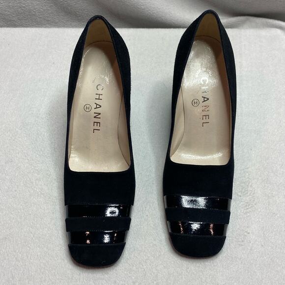 Vintage Y2K Chanel Black Suede Pumps w/Chrome patent leather details 36 1/2 - Picture 1 of 7